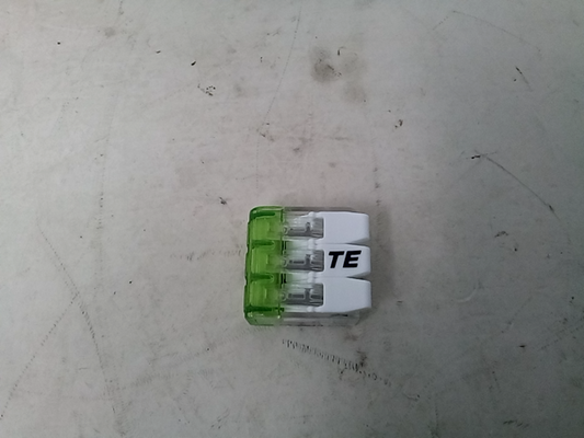 TE AWG 24-14 600V Closed End Splice - Lot of 50