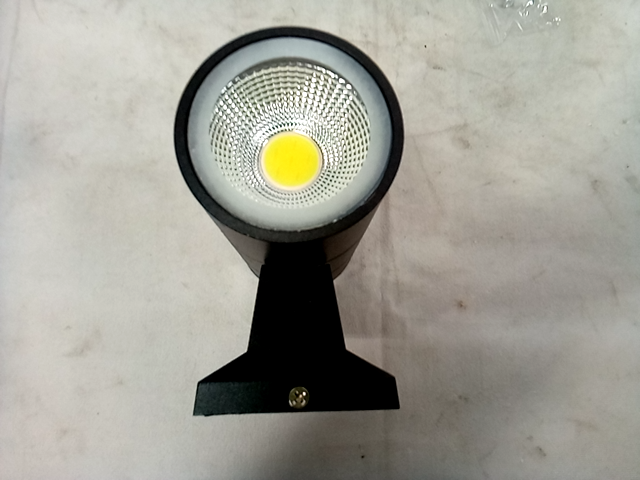 85 - 265V 50/60 Hz LED 2X3W 6000K light fixture IP65 - Black, Round