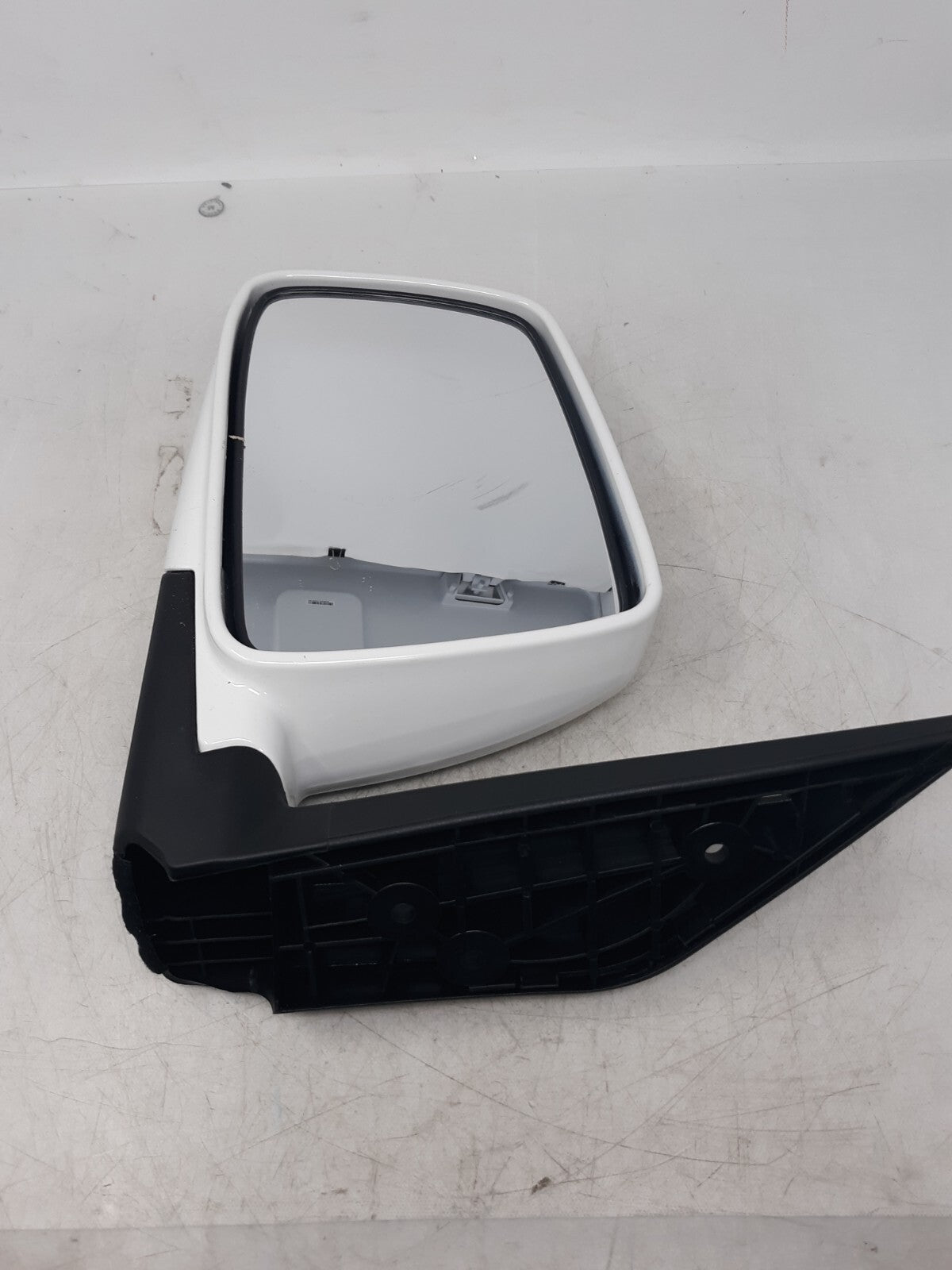 Driver Side Door Mirror White DY04-100201 PA6-GF Power Folding Fitment