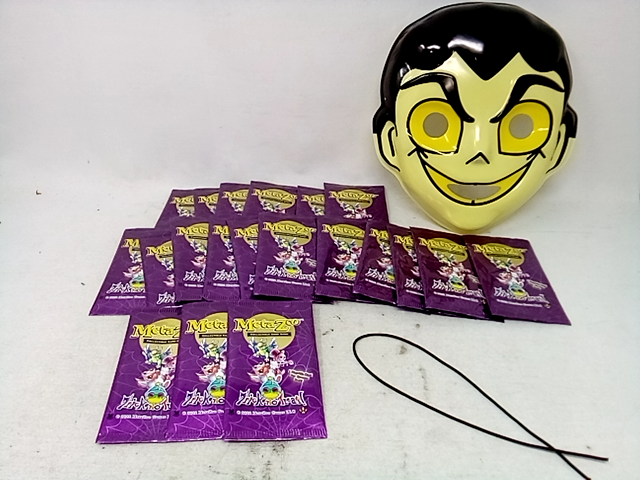 MetaZoo 2022 Trick no Treat Bag Promo Packs With Halloween Mask *READ*