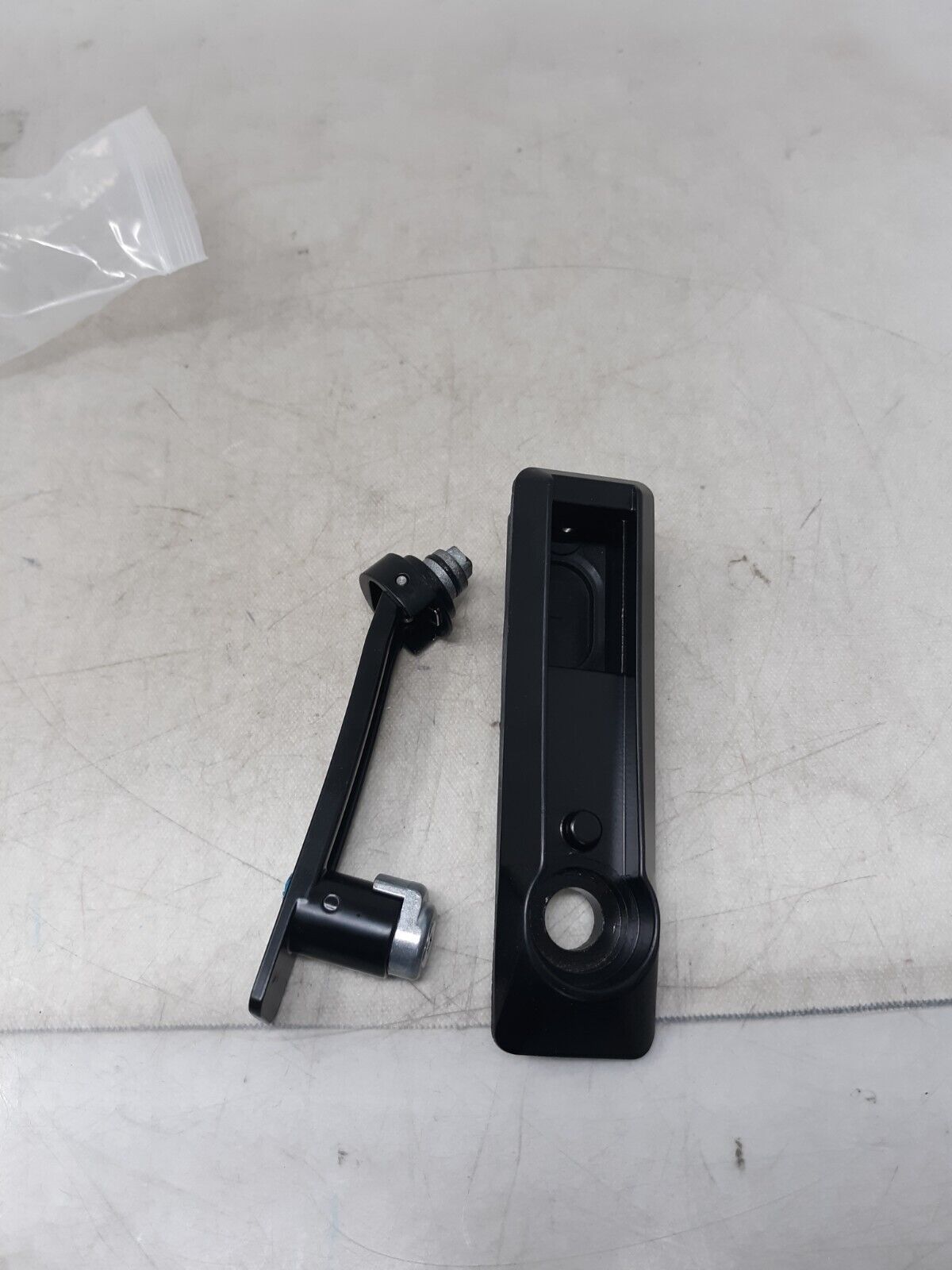 Fath Black Swing Lever Handle Lock w/ cylinder Black for Locker Enclosure