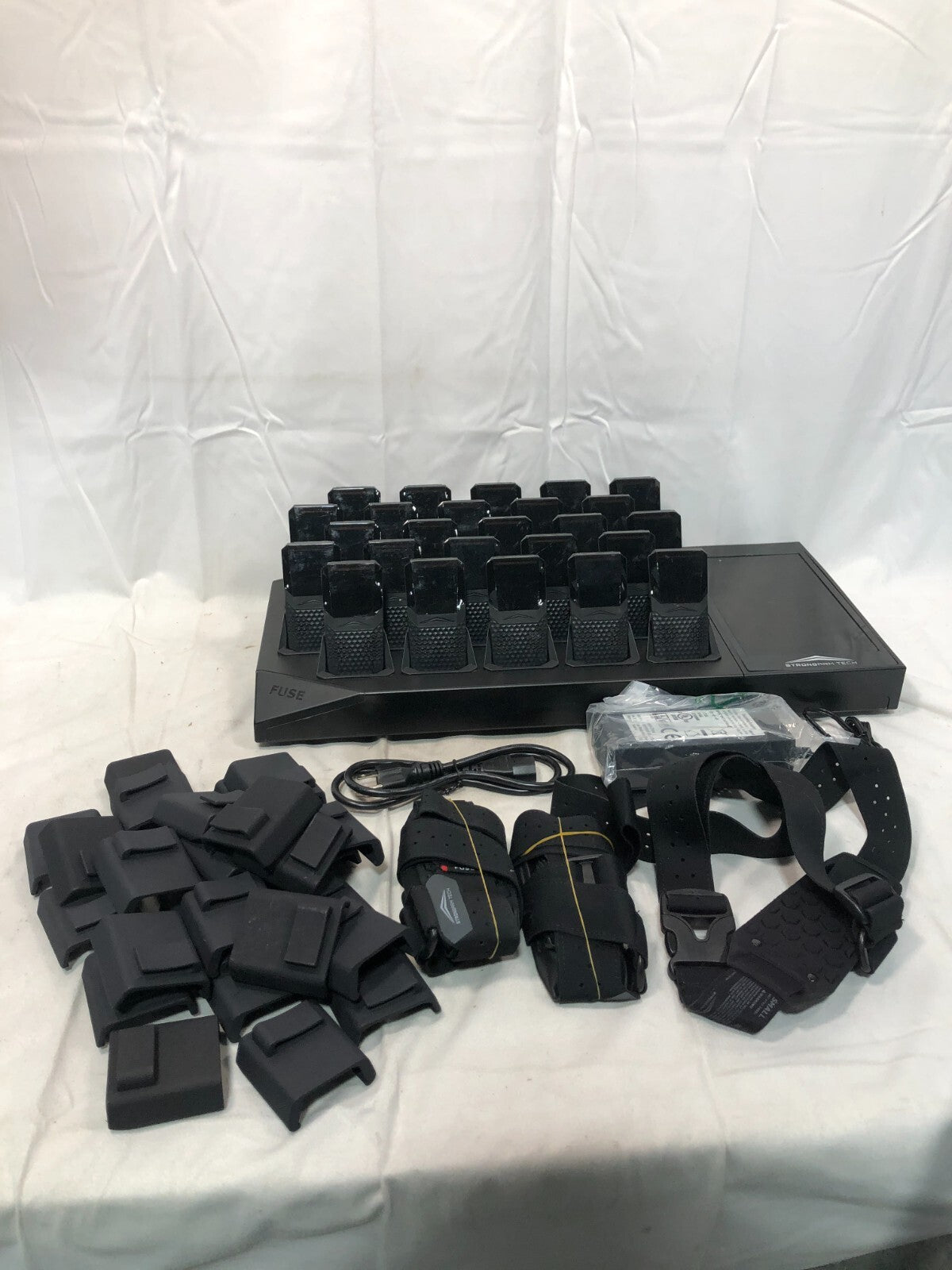 Strongarm Tech FUSE Smart Dock w/ Accessories ~ 25-Slot Adapter, 25x FUSE Sensor
