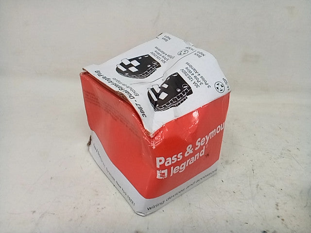 Pass & Seymour 3867CC5 Angle Plug Three Pole Four Wire 30-Amp/50-Amp 125-volt/25