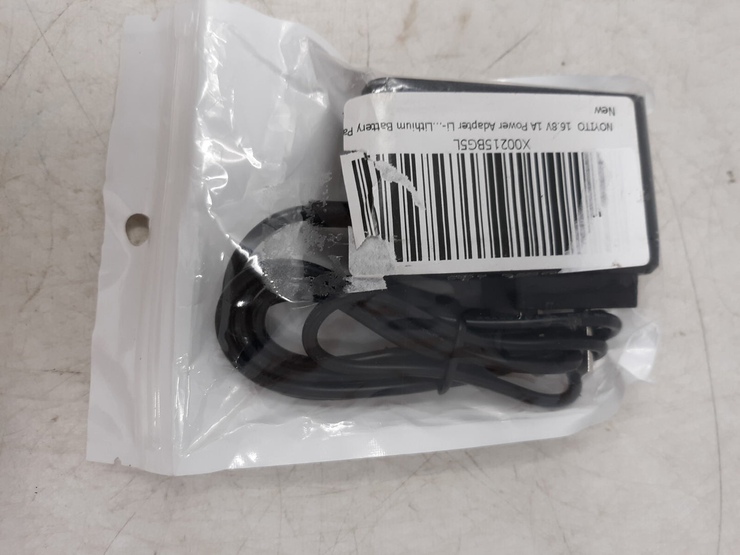 GFD18-1681000U AC/DC Addapter