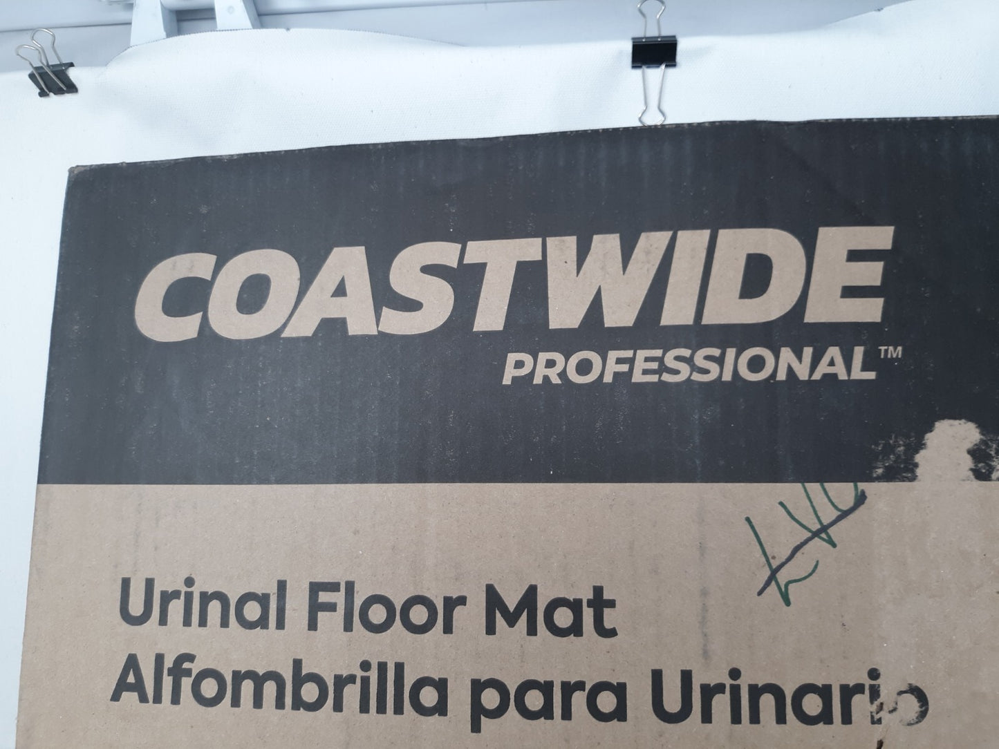 Coastwide Professional™ Urinal Floor Mat, FRESH SCENT 17.5" x 20.5", Black, 6/CT