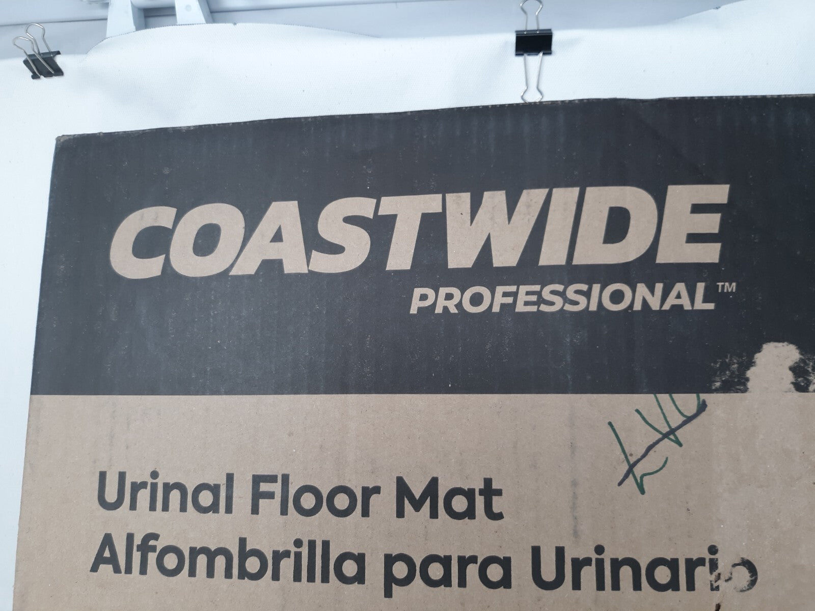 Coastwide Professional™ Urinal Floor Mat, FRESH SCENT 17.5" x 20.5", Black, 6/CT