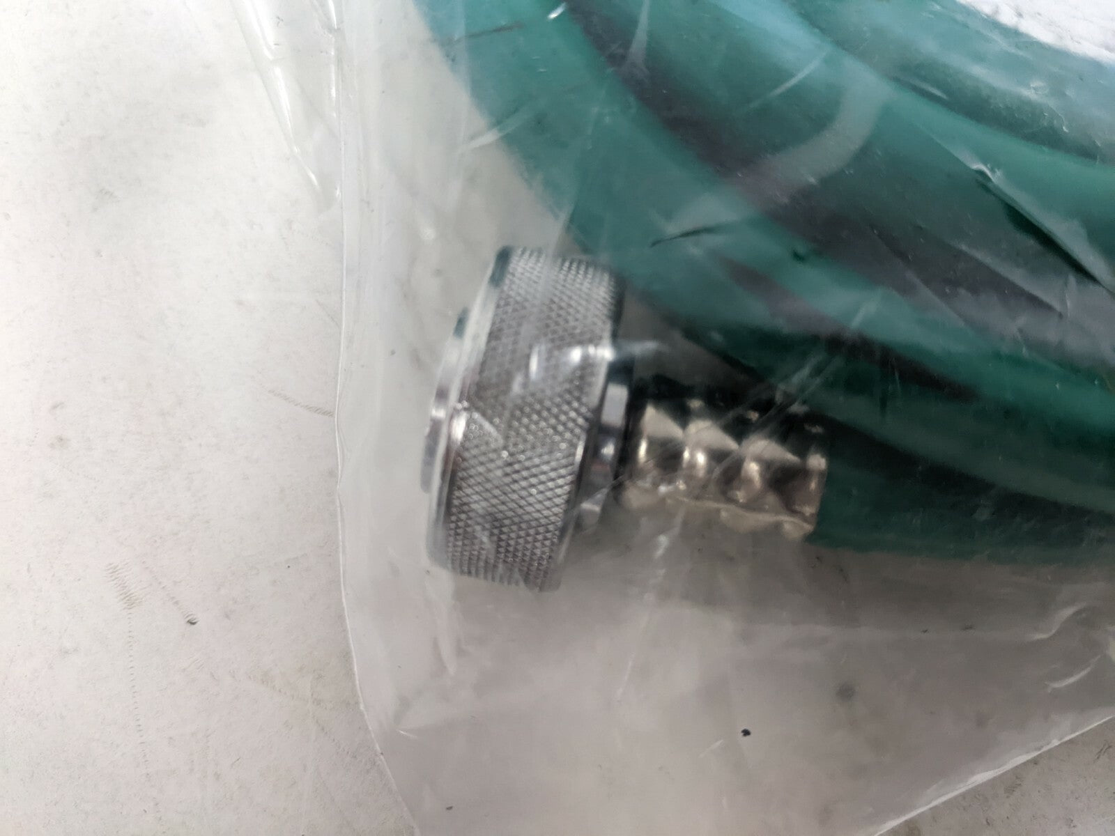 Respironics Low Pressure Female Hose Assembly - 250PSI (17.3 Bar) - 1001664