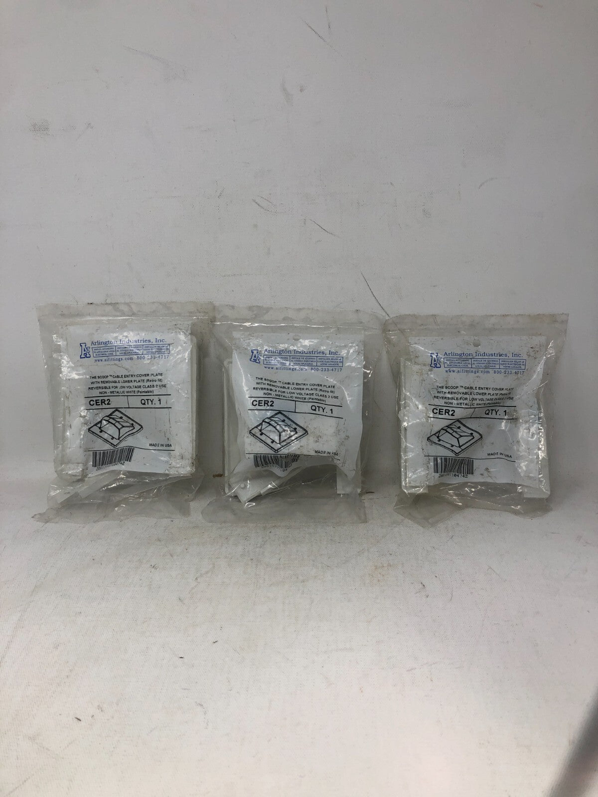 Arlington Industries "The Scoop" Cable Entry Cover Plate ~ Lot of 3 CER2, White