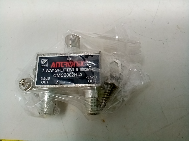 Spectrum COAX Antronix 2-Way Splitter Antenna Cables (X2) and HMDI Cable