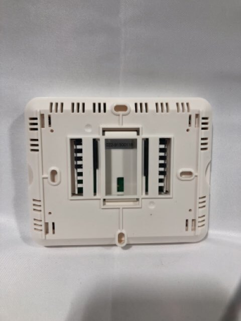 breeze33 BZ33-201P Wired Thermostat Programmable 2 Heat / 1 Cold 5-1-1 7 Day