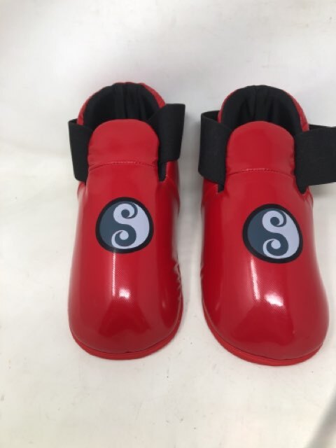 Century Kize Sparring Boots Red 3/4