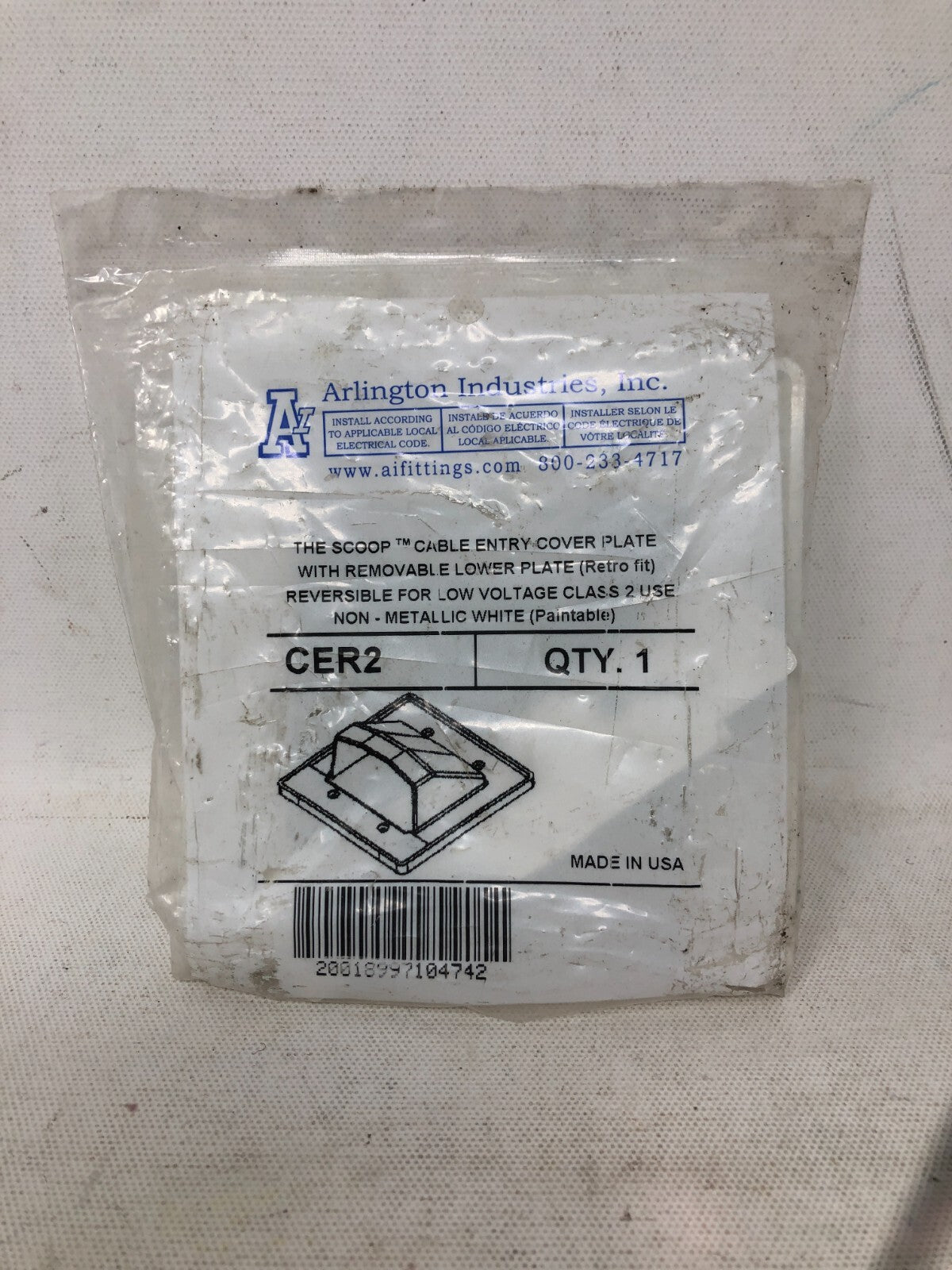 Arlington Industries "The Scoop" Cable Entry Cover Plate ~ Lot of 3 CER2, White