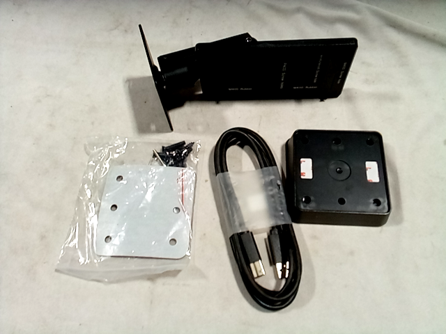 Mounting Bracket Kit - needs M400 Screw and MX915/925 Screw for Holes