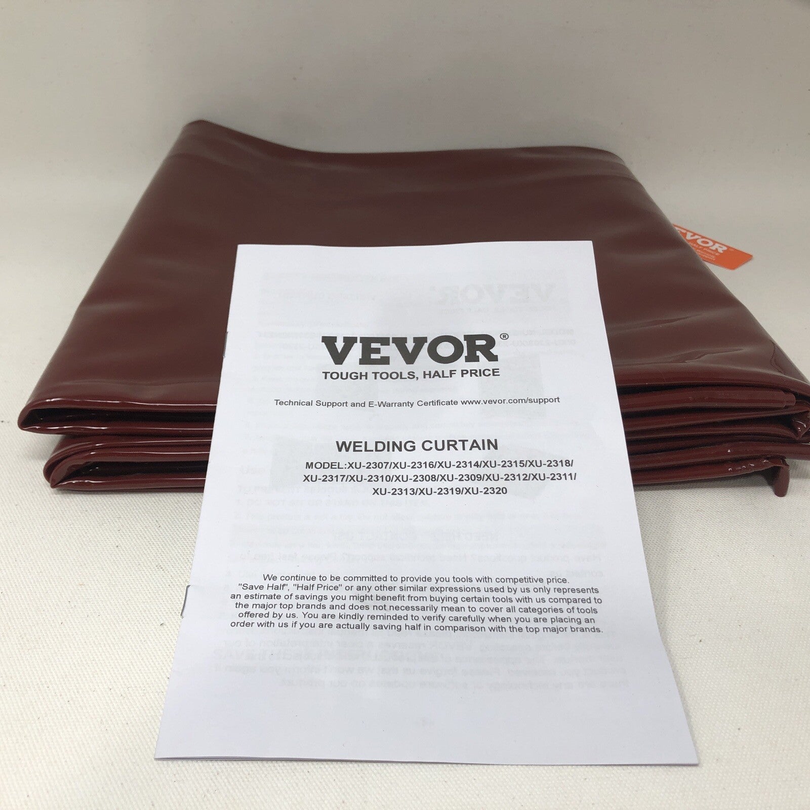 VEVOR Welding Curtain Screen 5 1/2' x 5 1/2' Flame-Resistant Vinyl, Red