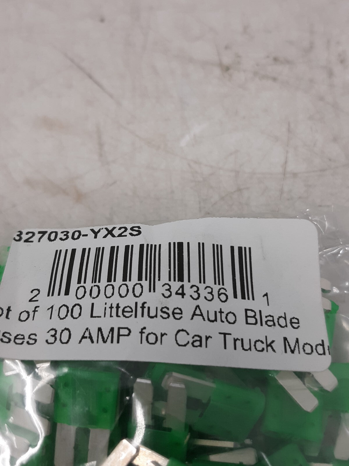 100 PCS Automotive Car Truck Fuses Green Body Two Prong Blade 30 AMP 32V