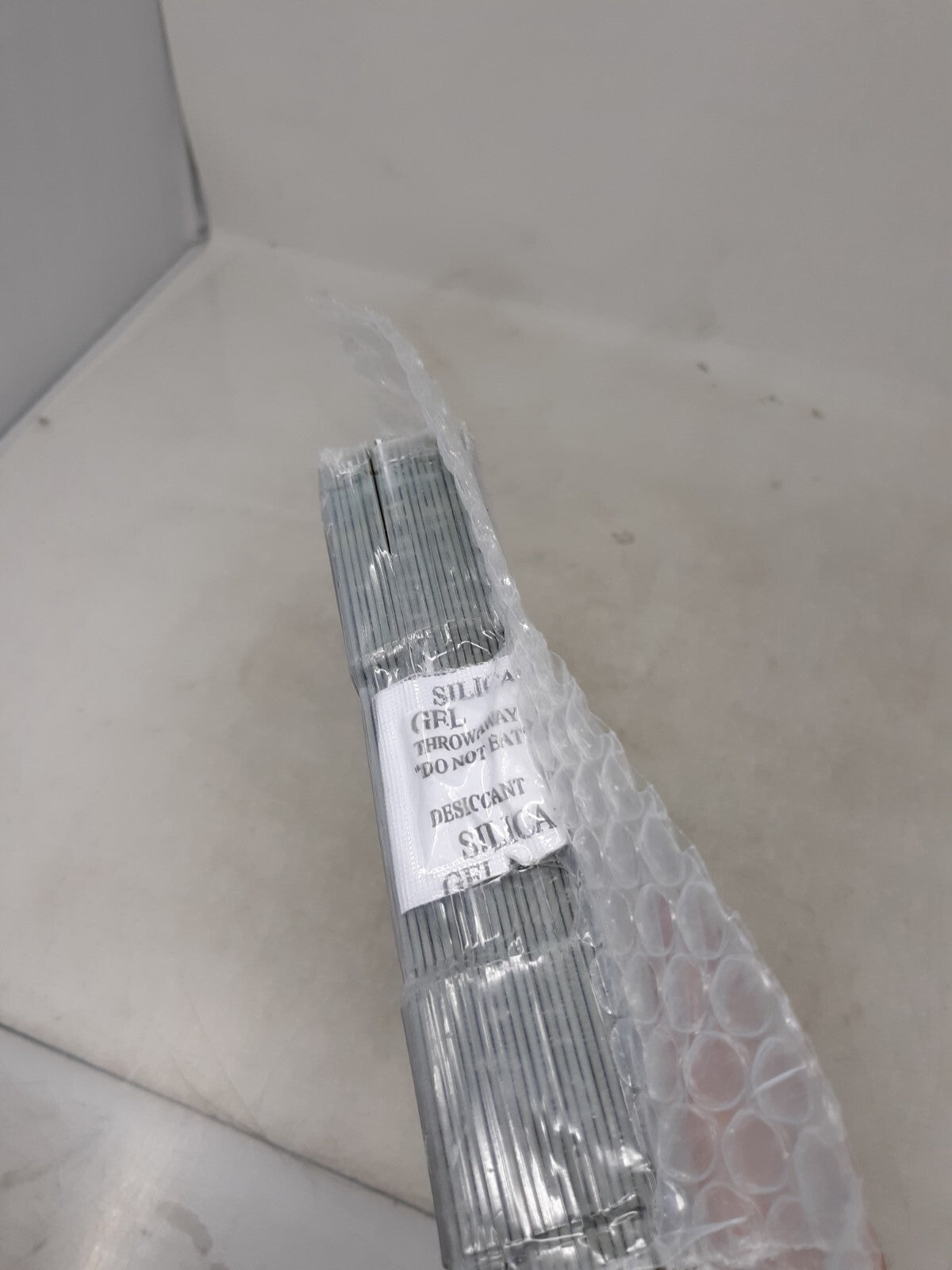 Lot of 80 E225430KB-04 PCB Board