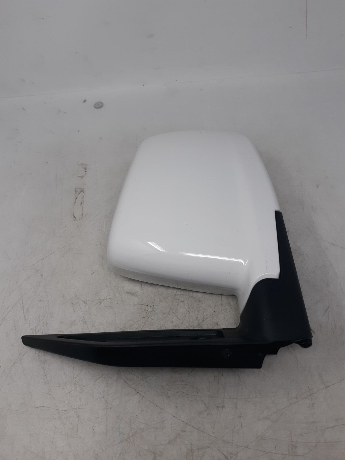 Driver Side Door Mirror White DY04-100201 PA6-GF Power Folding Fitment