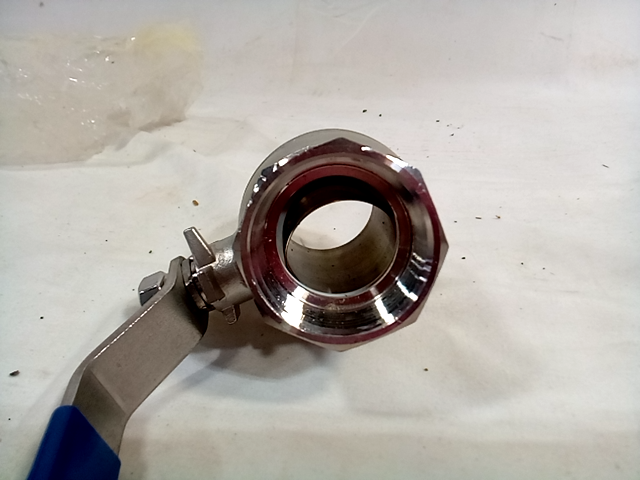 WOG200 2-Piece 1-1/4  NPT Ball Valve Full Port 304 Stainless Steel W/Blue Vinyl 