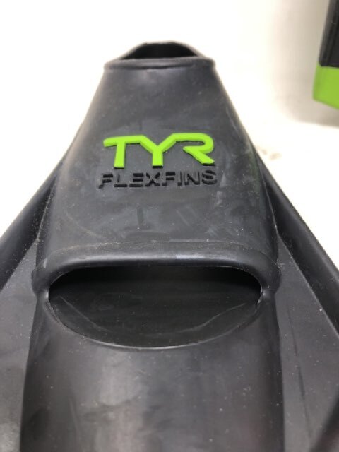 TYR Flex Fins US Men's 3-5 / Women's 4.5-6.5 Swim Fins