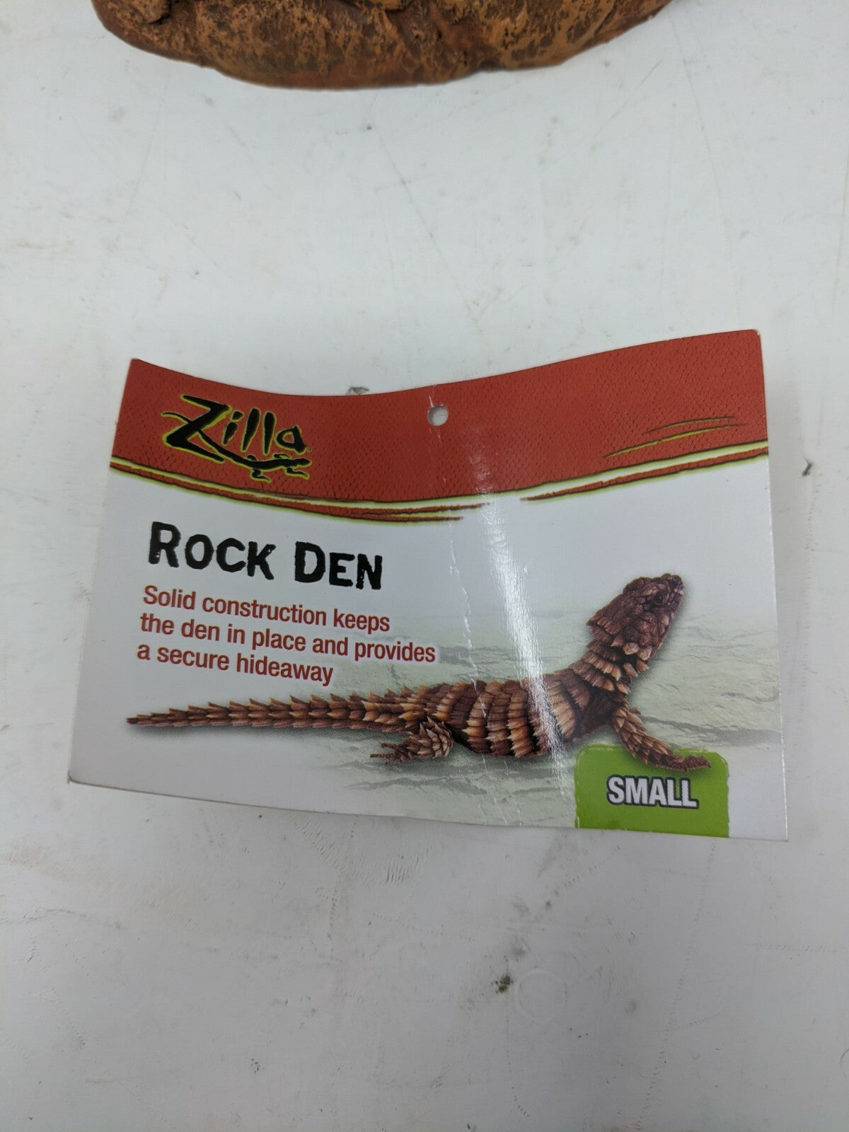ZILLA SMALL ROCK DEN FOR AQUARIUM PETS