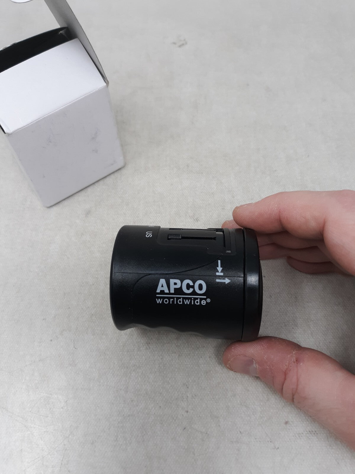 APCO Universal Travel Power Adapter, Converter