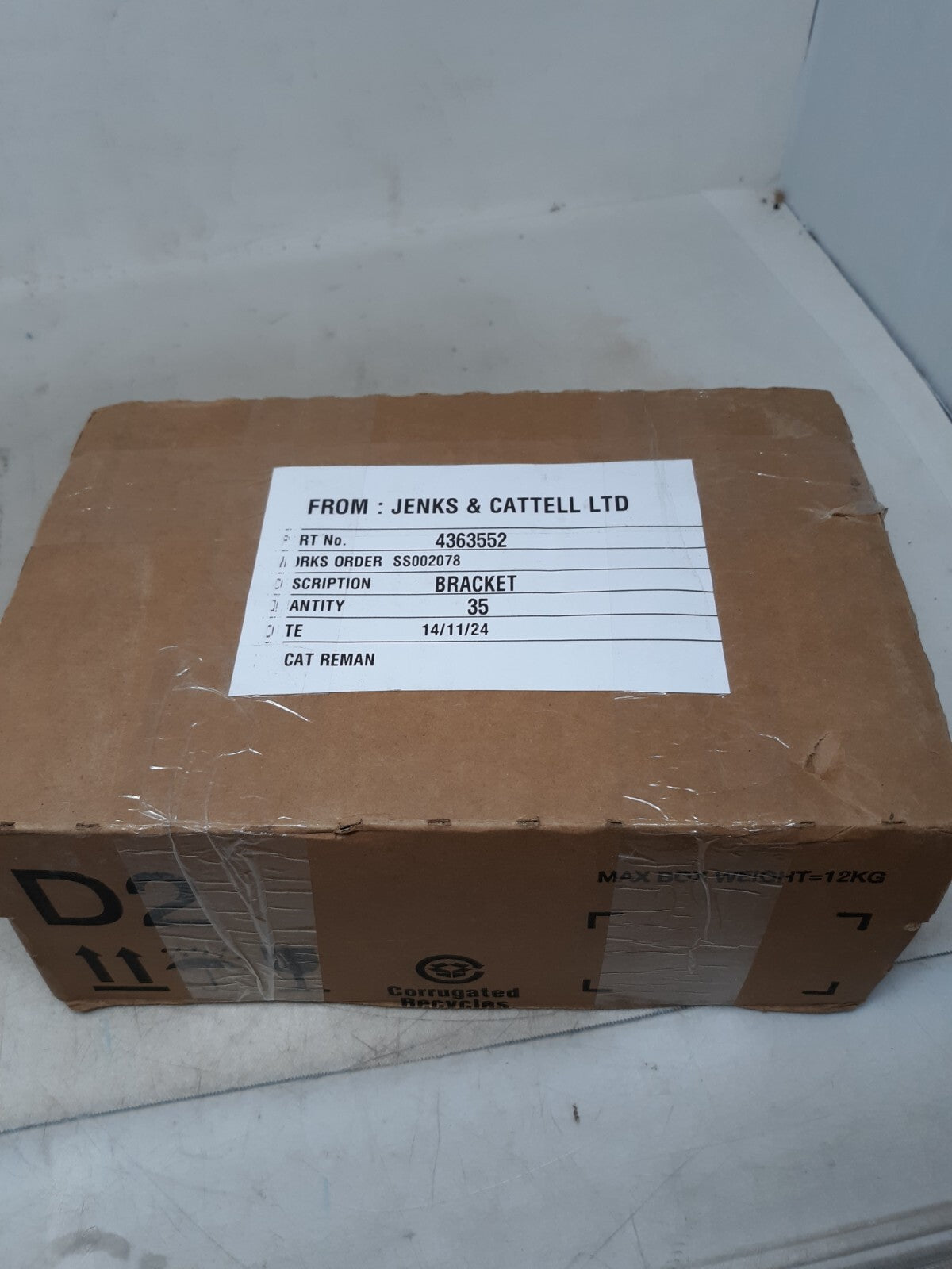 Lot of 24 Jenks & Cattell 4363552 Bracket for CATERPILLAR