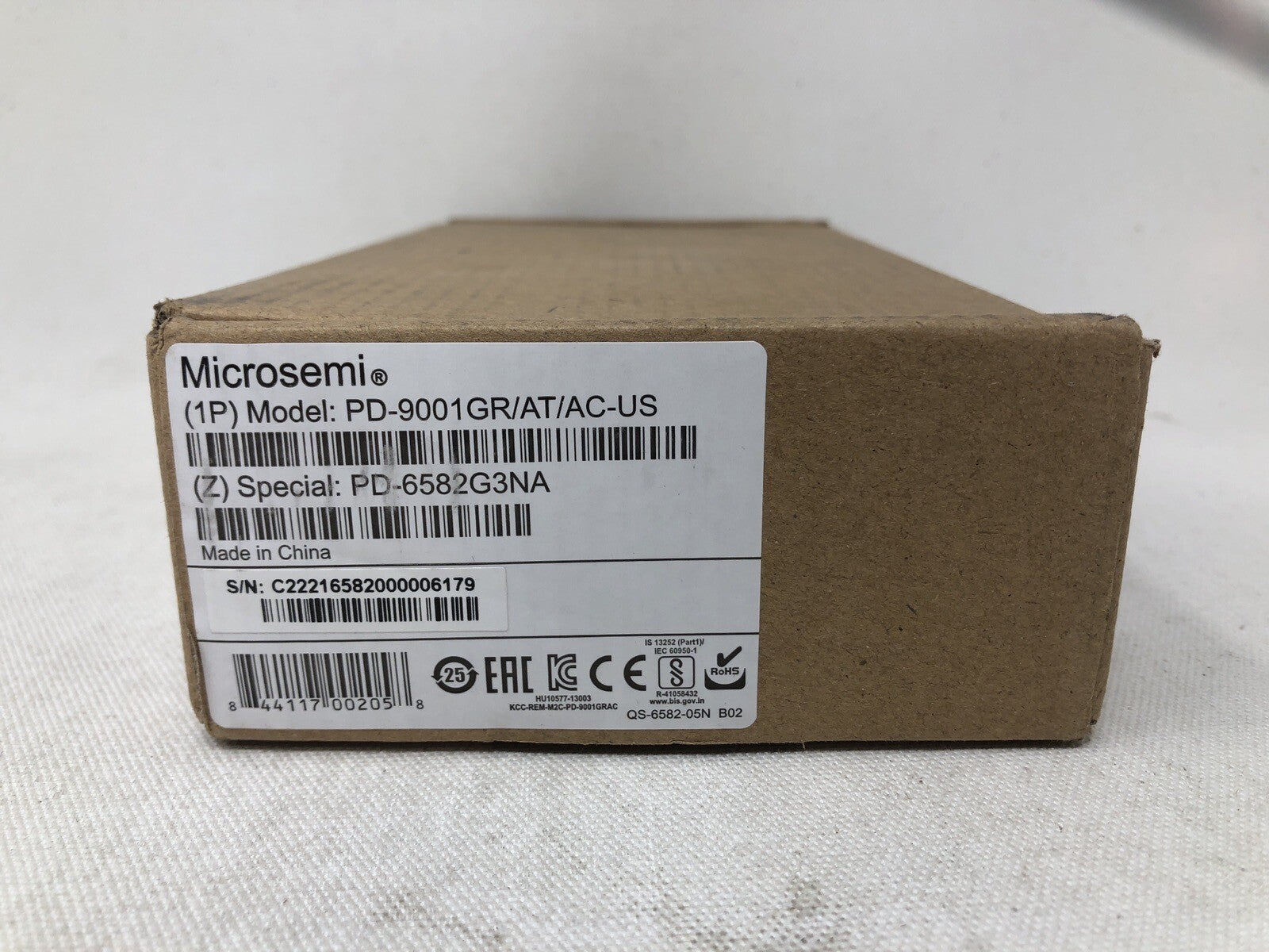 Powerdsine PD-9001GR/AT/AC 30w 1port Accs Ieee802.3at 10/100/1000 Baset Mid