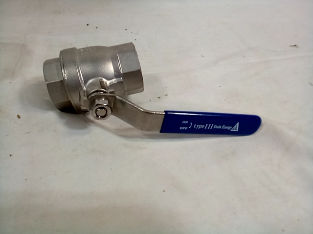 WOG200 2-Piece 1-1/4  NPT Ball Valve Full Port 304 Stainless Steel W/Blue Vinyl 