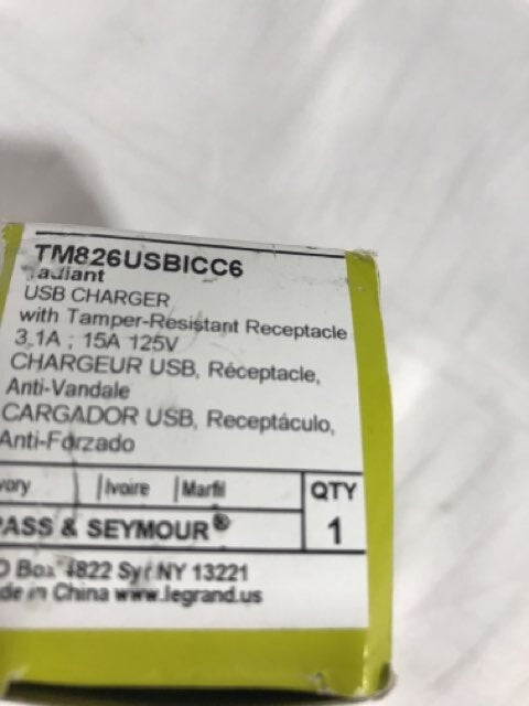 Pass & Seymour TM826USBICC6 USB Charger Duplex Tamper-Resistant Receptacle