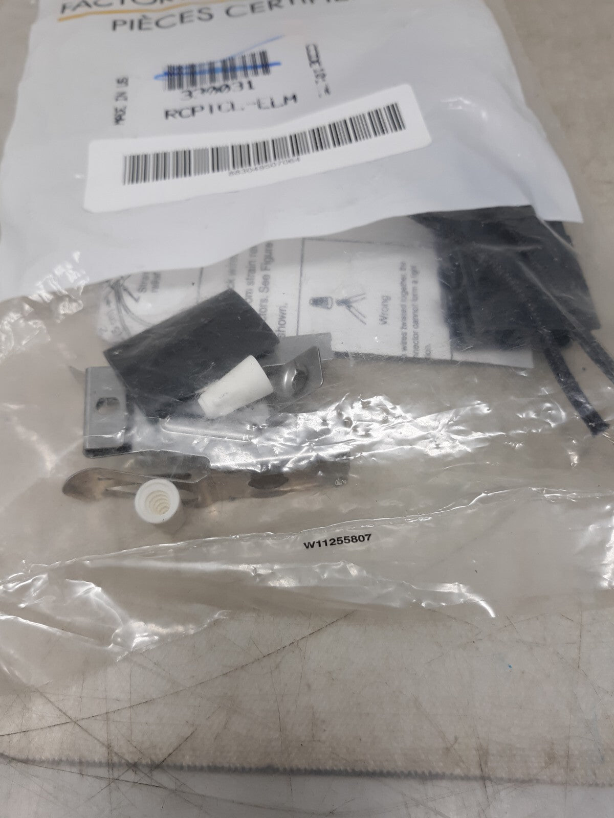 Whirlpool 330031 Top Burner Receptacle - Black
