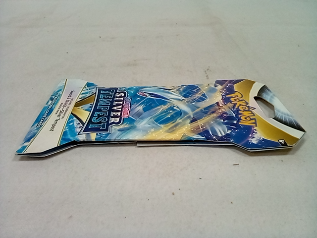 Pokemon Sword and Shield Silver Tempest Booster Pack Trading Card PUI86092-S