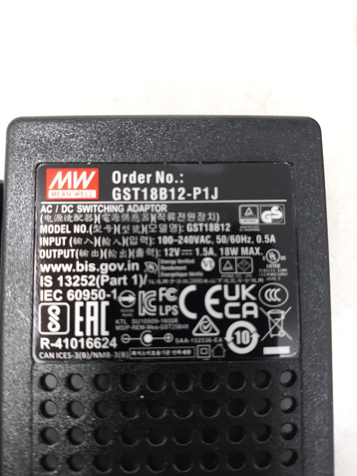 MEAN WELL GST18B12-P1J GST18B24-P1J GST18B48-P1J Power Adapter