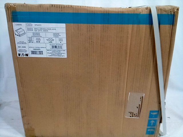 EATON - Box Of 4 Lumark Lights