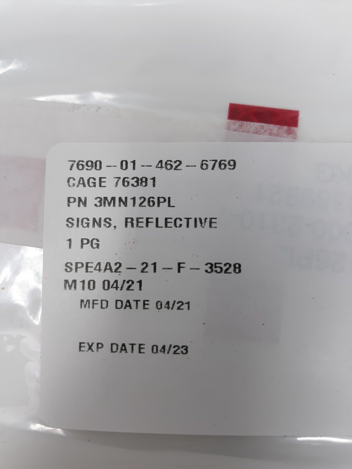 3M PHOTOLUMINESCENT FILM 6900, SHIPBOARD SIGN 3MN126PL, WITH ARROW, 10/PACKAGE