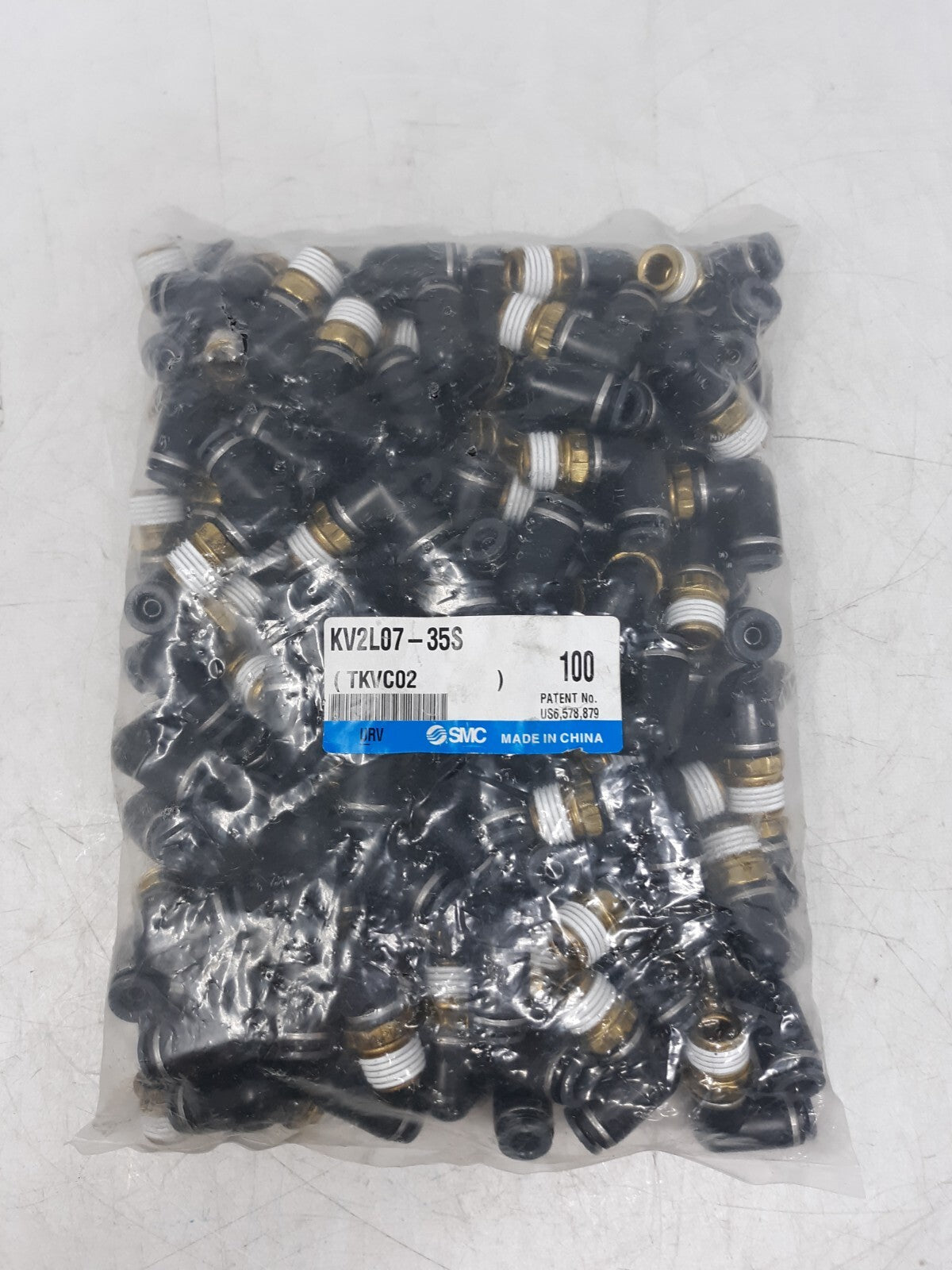 Lot of 100 SMC 1/2" OD X 1/4" NPT Push-In Elbow KV2L07