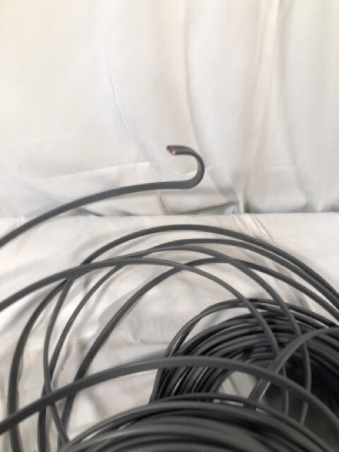 BUNDLE OF Southwire E30445 Wire - Unknown length
