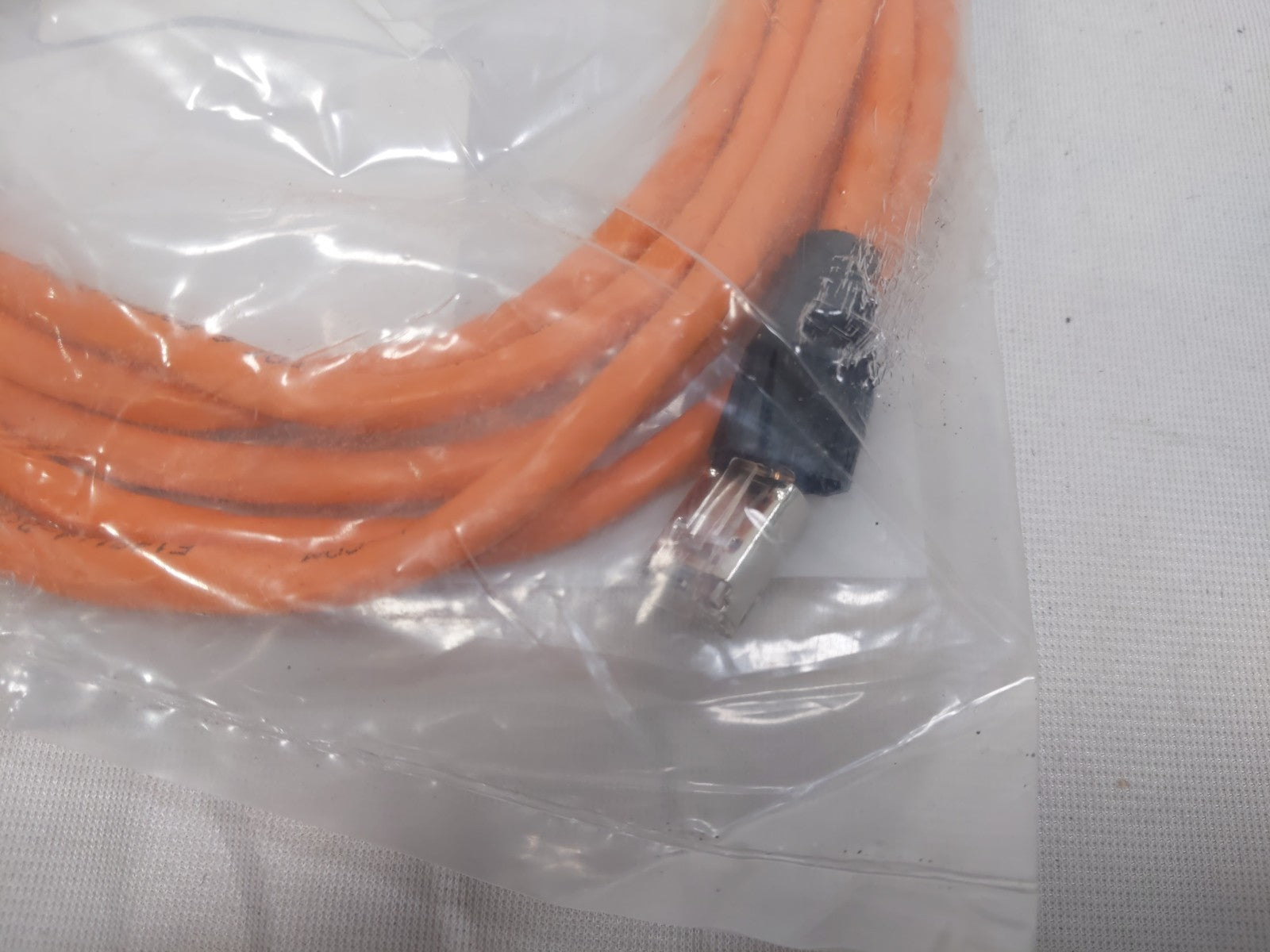 L-com Shielded Category 6 Right Angle Patch Cable Orange, 10 ft cat. 6