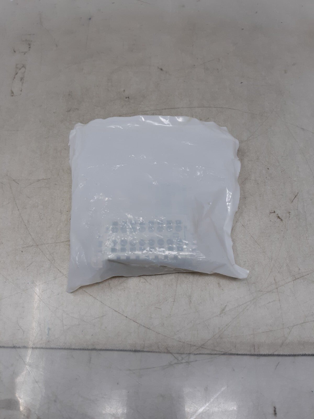 HAN 16 ES-M Rectangular Plug Insert 09330162616 YYC