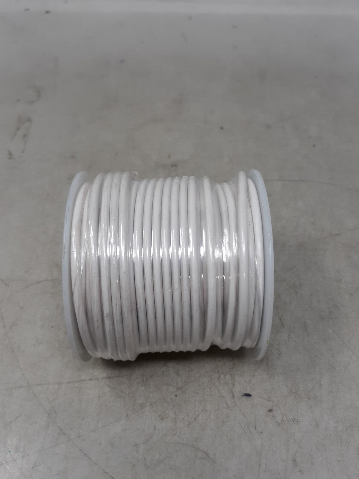 16 AWG Gauge GPT Wire Stranded Hook Up Wire White 100 ft 0.0508" 60 Volts