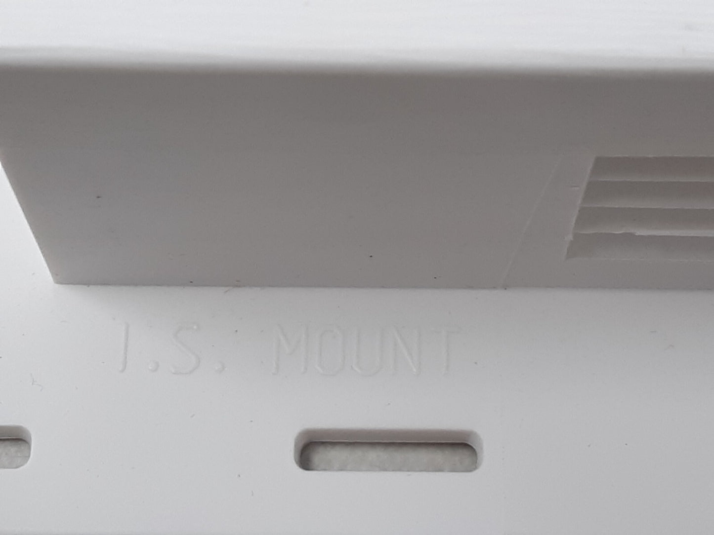 Mid America Vinyl MountMaster Mounting Block White