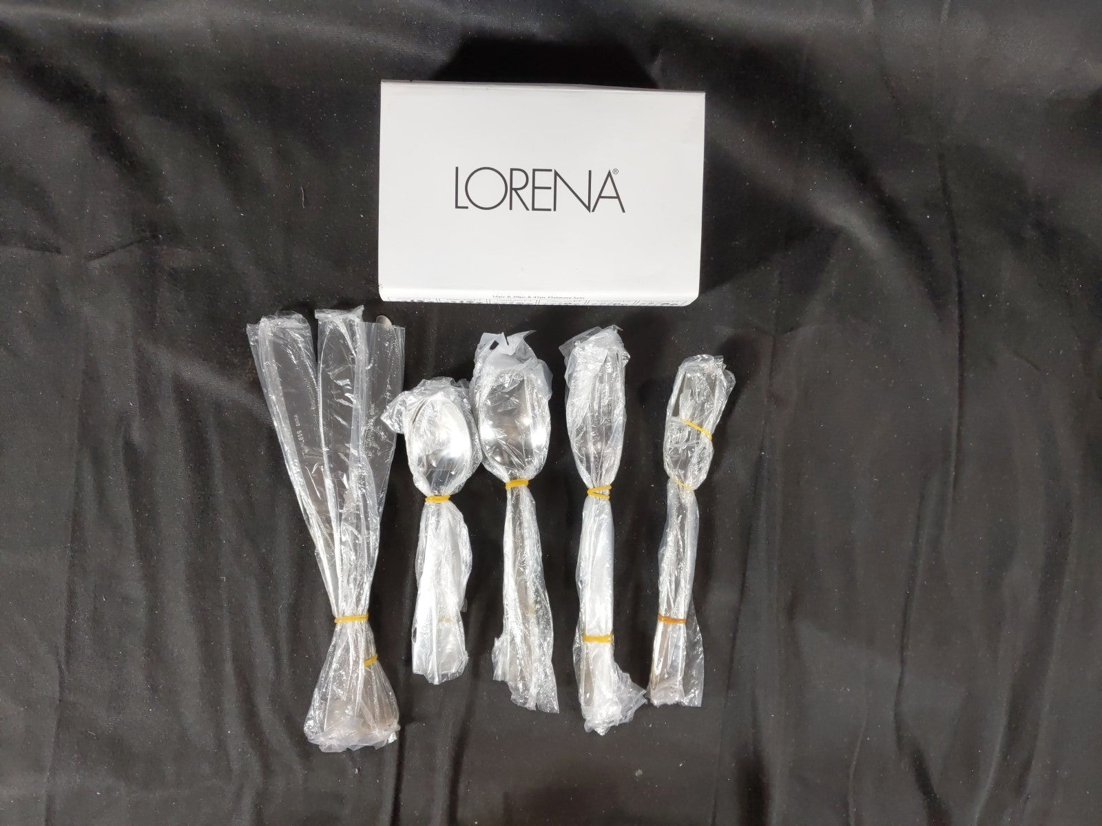 Lorena Flatware Set for 4, 20-Pieces Flatware Silverware Sets. 12880-A08