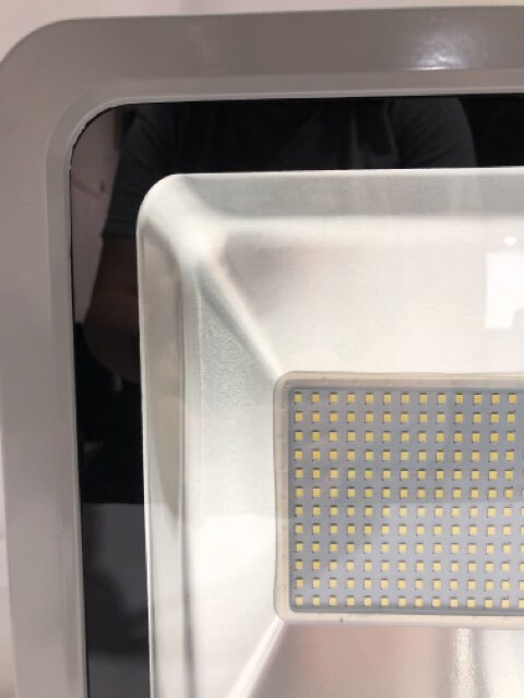 LONDE Lighting LED Floodlight 40-D4NPT300W110V