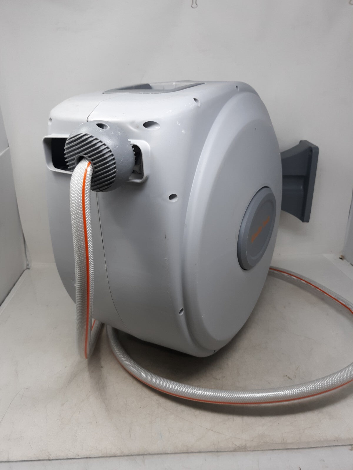 Giraffe Tools Retractable Water Hose Reel Wall Mounted Hose Reel 5/8-IN 65-FT