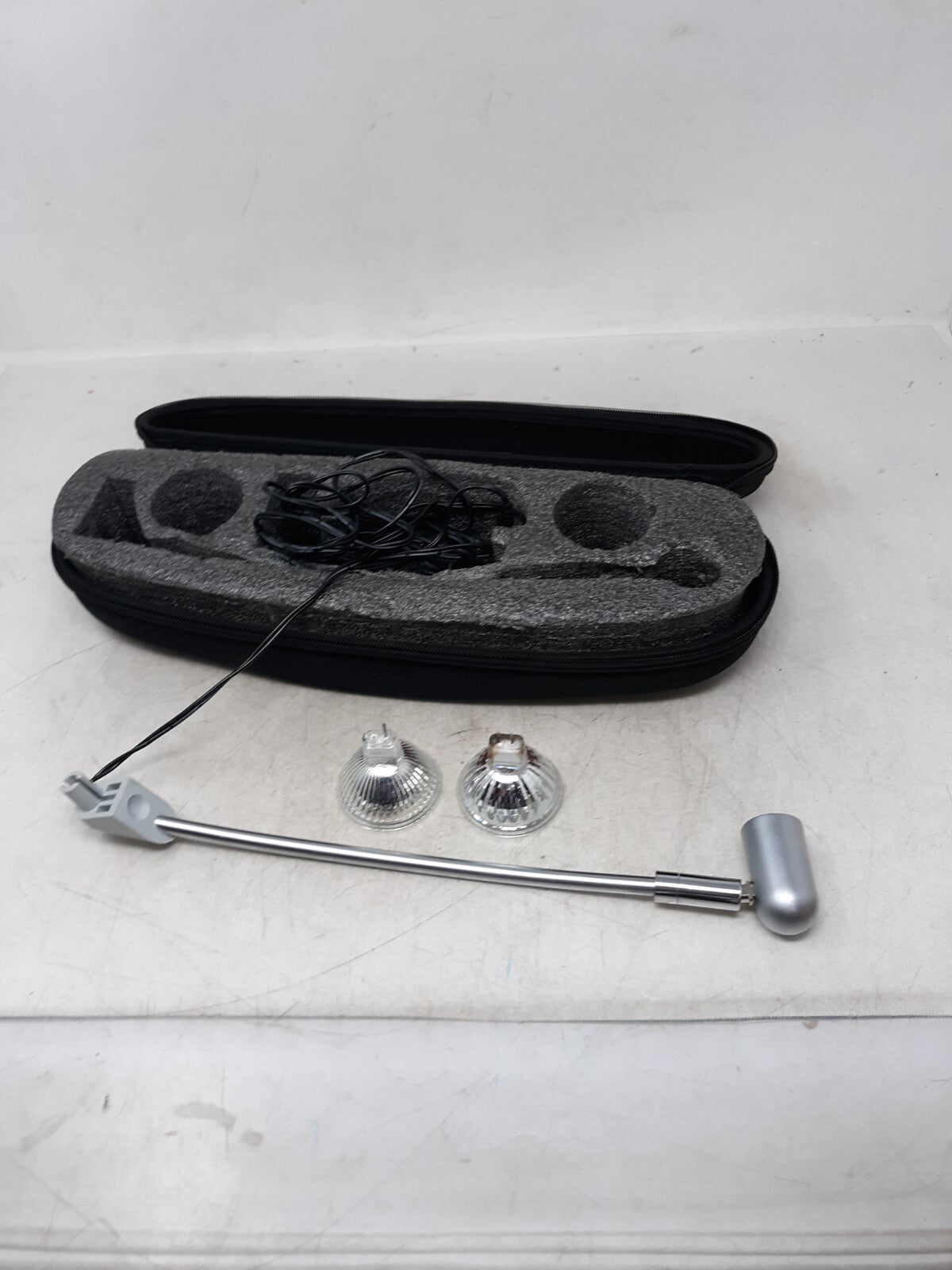 LED Display Light With 2 Bulbs