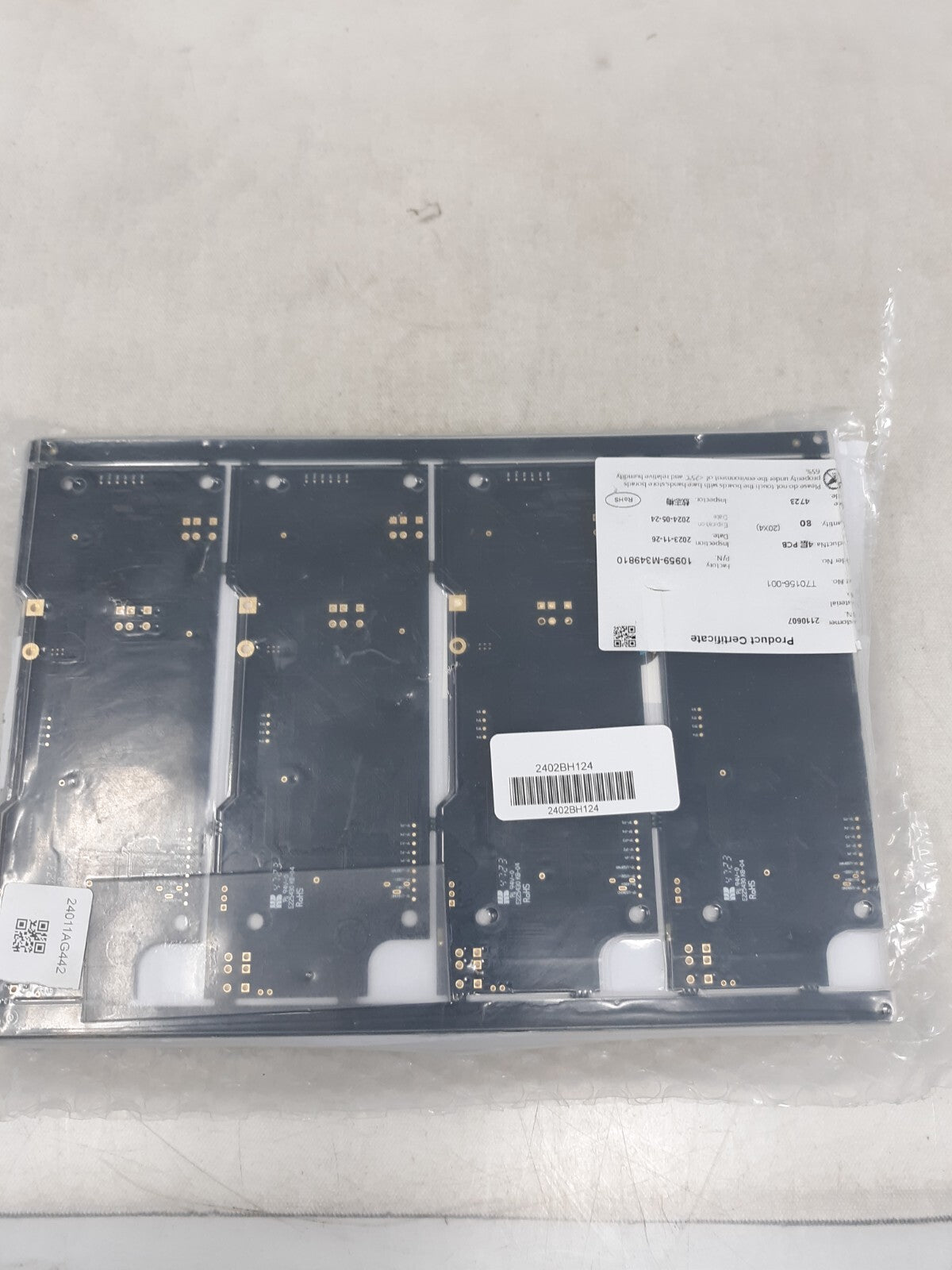 Lot of 80 E225430KB-04 PCB Board