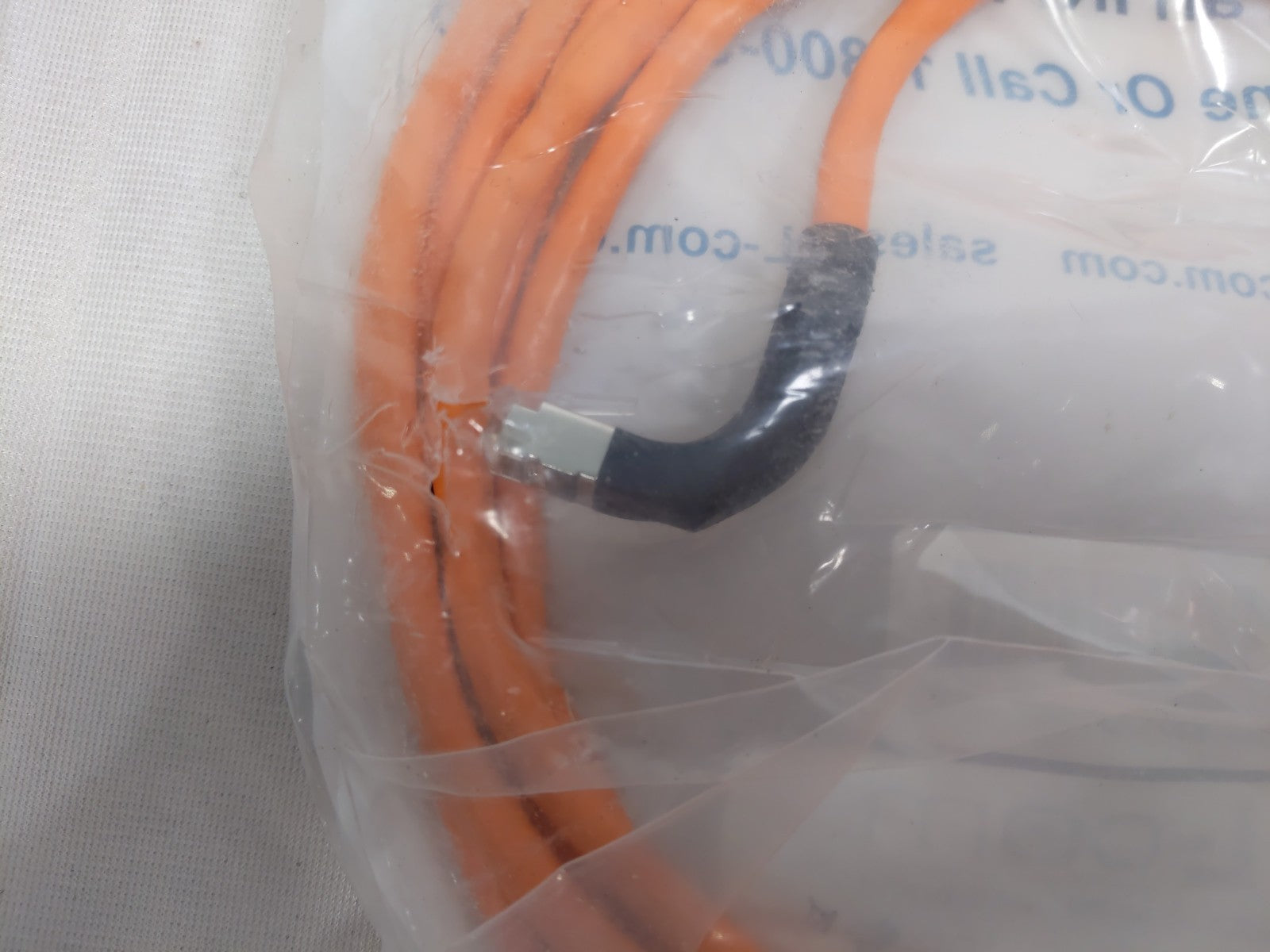 L-com Shielded Category 6 Right Angle Patch Cable Orange, 10 ft cat. 6