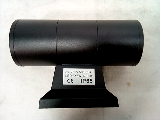 85 - 265V 50/60 Hz LED 2X3W 6000K light fixture IP65 - Black, Round