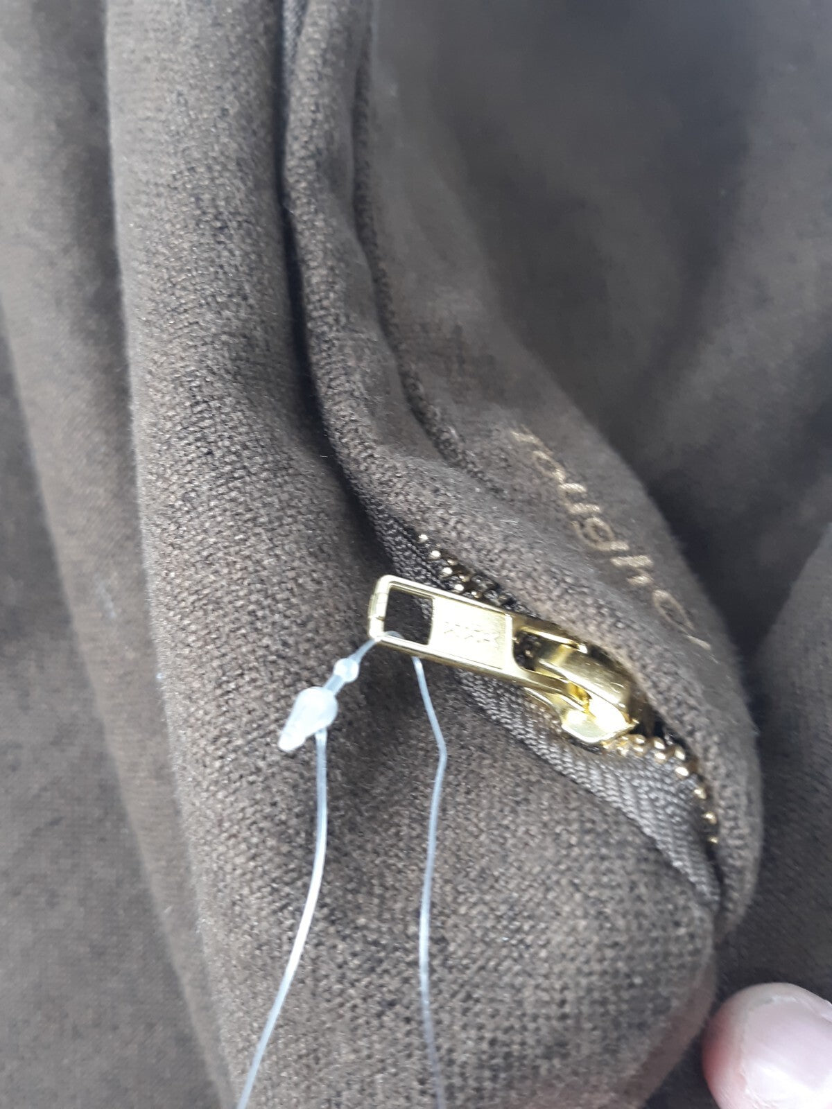 Orvis ToughChew Dog Bed Medium Brown 3LB5 Durable Poly/Nylon Fill USA