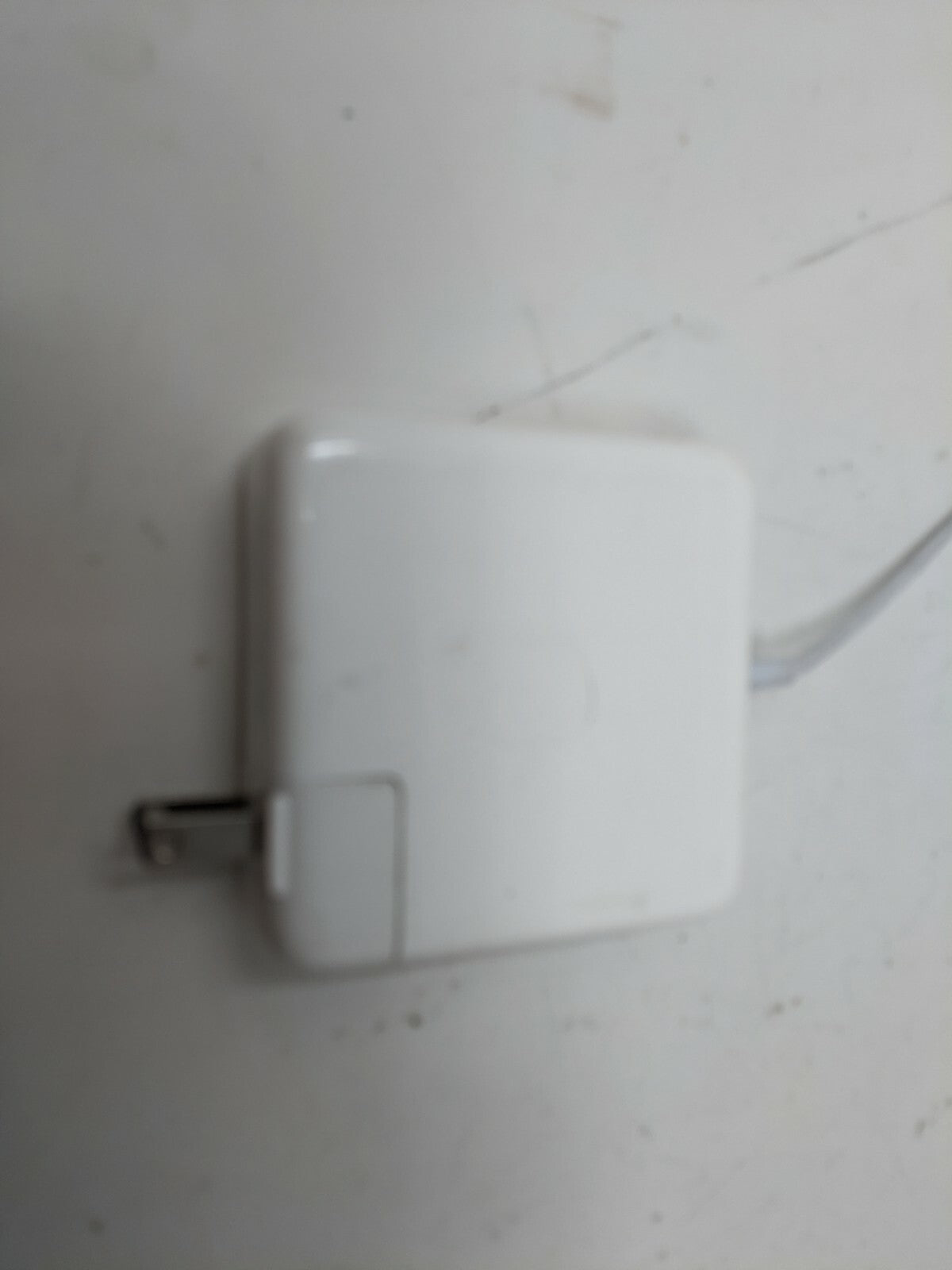 Apple 85W MagSafe Power Adapter (for 15- and 17-inch MacBook Pro A1343