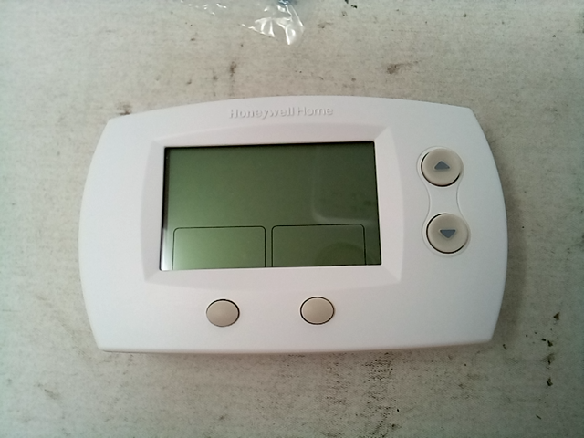 HONEYWELL TH5220D1029 Low V T-Stat  Stages Heat 2  Stages Cool 2 FocusPro 5000 T